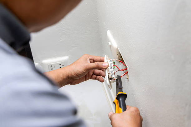 Best Electrical Contractors for Businesses  in River Forest, IL